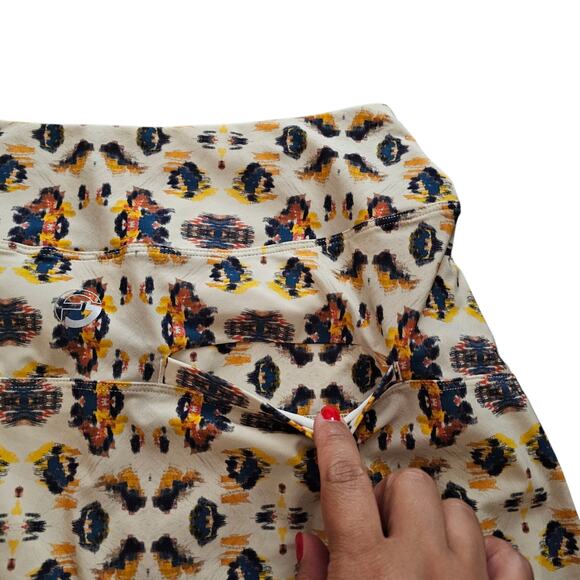 Foraygolf Ikat Tan Multi Skirt Size Medium - Picture 8 of 9